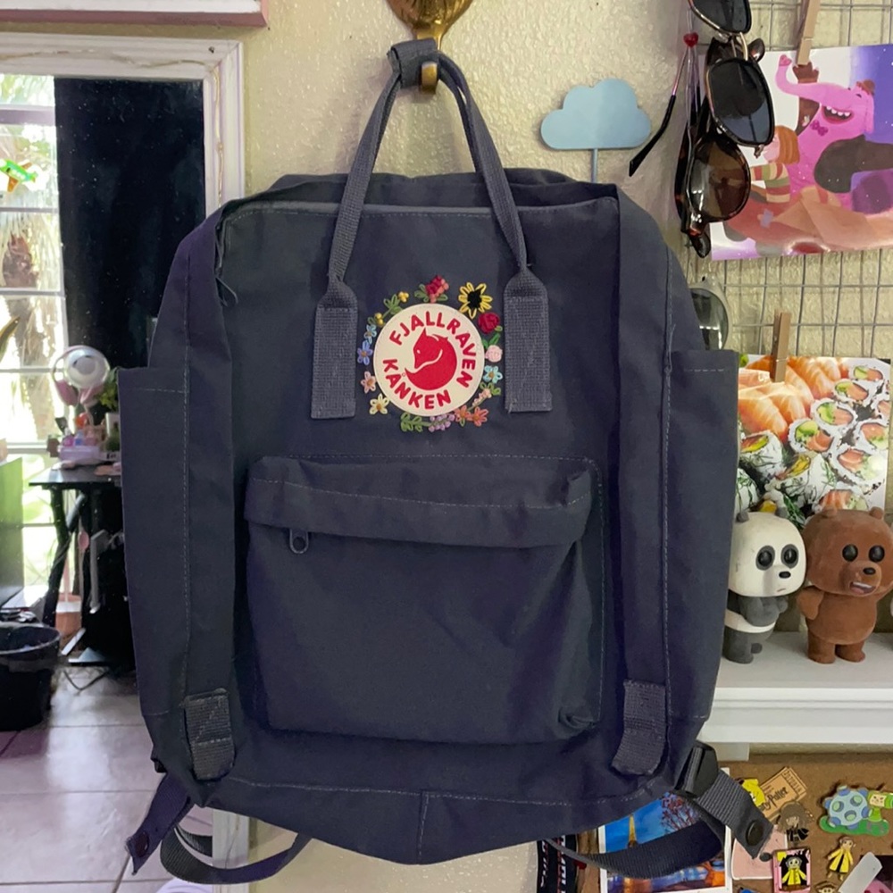 Fjallraven Kanken (graphite)